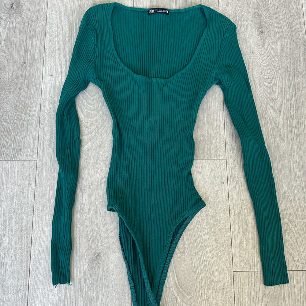 Zara Emerald Ribbed Bodysuit